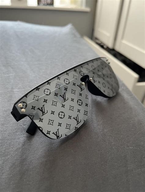 Louis Vuitton Waimea sunglasses : r/DesignerReps